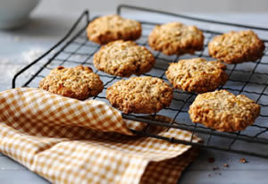 Apricot & Oat Cookies